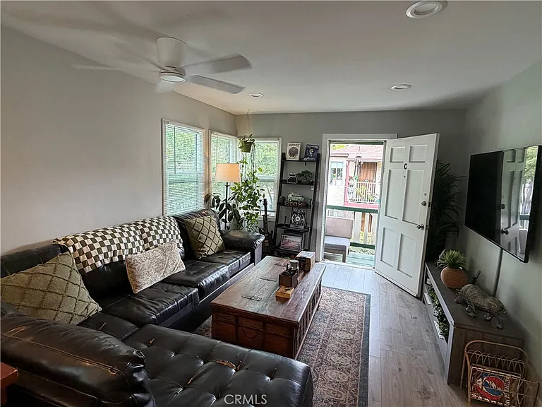 2852 Exposition Blvd #C — Photo 23