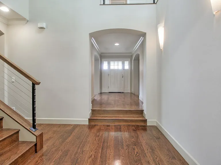 248 Valley St — Photo 7
