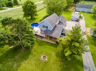 9060 N 11000e Rd, Grant Park, IL 60940