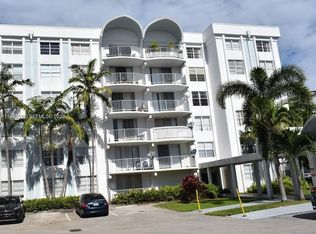 488 NW 165 Street Rd #B-310, Miami, FL 33169