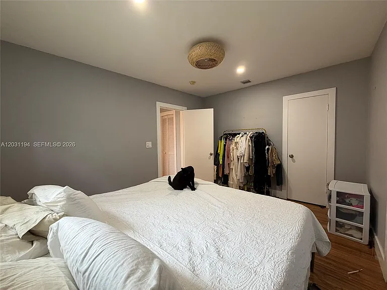 1155 NE 111th St #E — Photo 12
