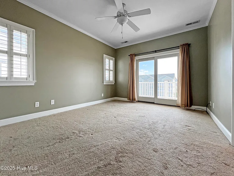 148 Wharf Landing Dr #F — Photo 8