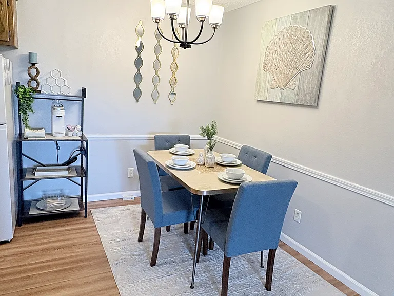 507 W Westview St #16 — Photo 19