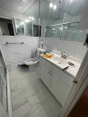 Rented by Metropolis International Realty Inc. | media 9