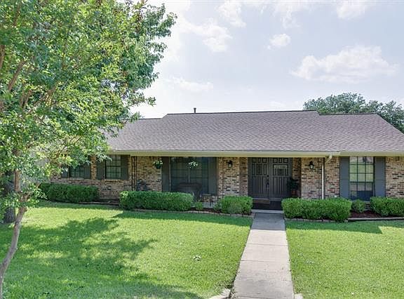 2nd image of 2821 Sybil Dr
