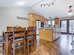 6805 Pontiac Lake Rd, Waterford, MI 48327