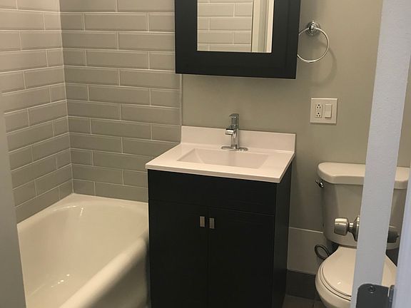 4th image of 4535 N Leavitt St #1-MR20-455