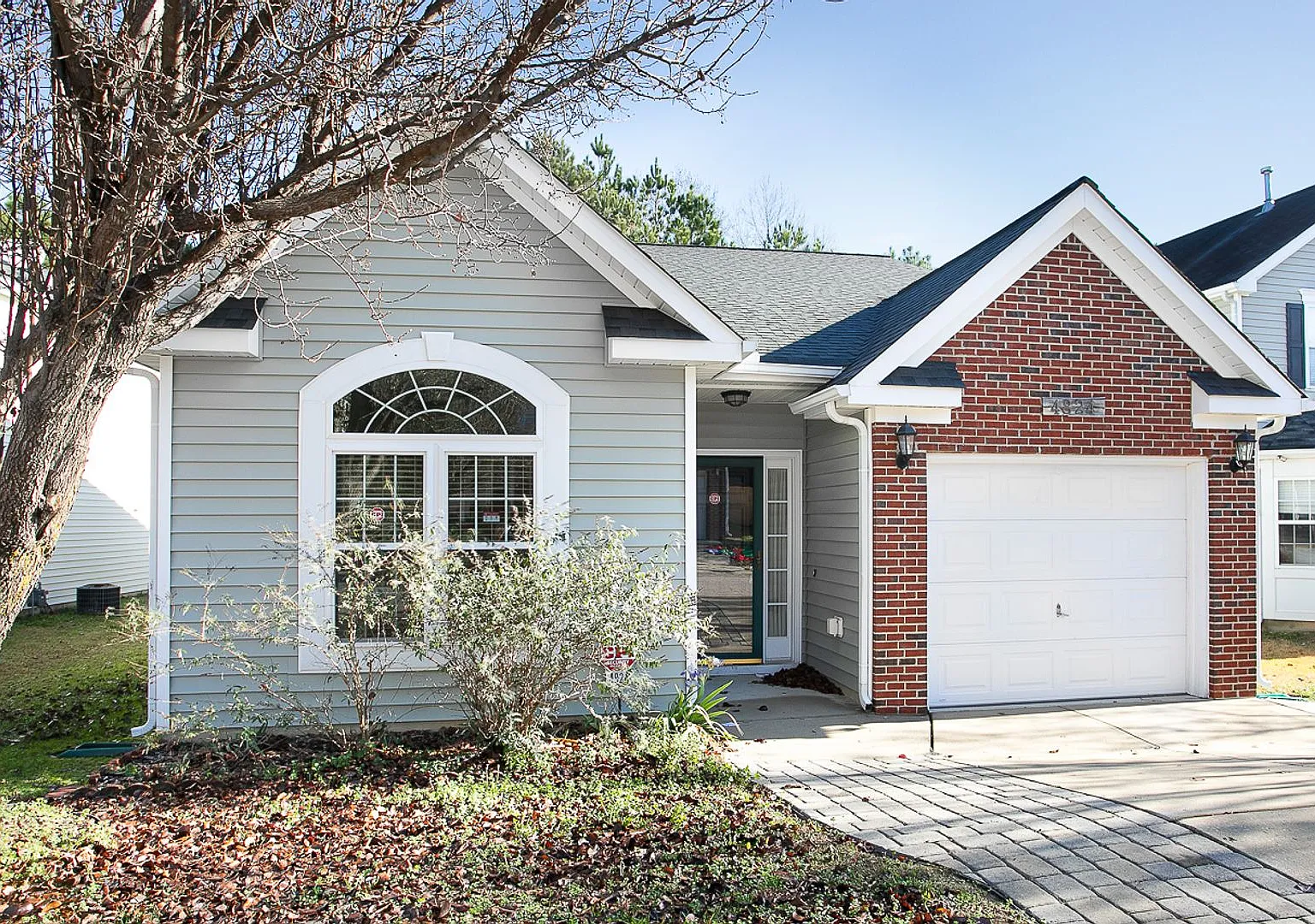 Ranch home in North Raleigh! — Photo 1