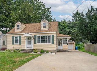 14 Vernon Pl, West Springfield, MA 01089