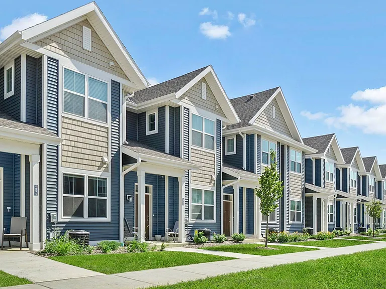 The 85 | Townhomes T2 Exterior