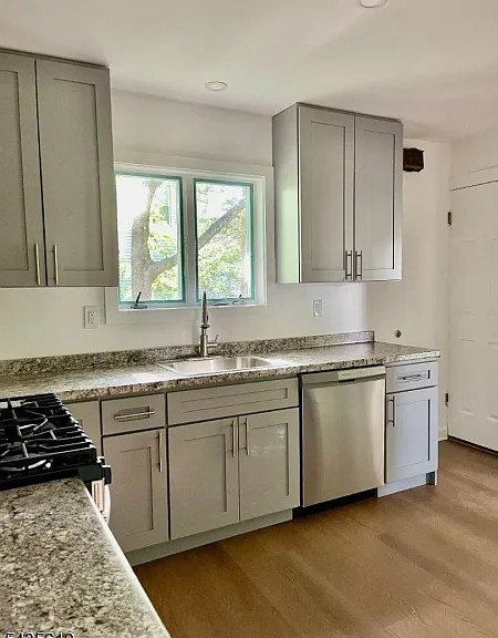 355 Elm St — Photo 5