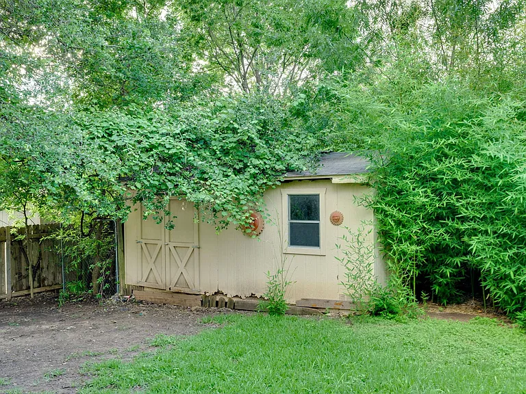 1112 Sundrop Pl — Photo 31