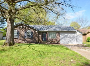 2802 Normandy Dr, Horn Lake, MS 38637