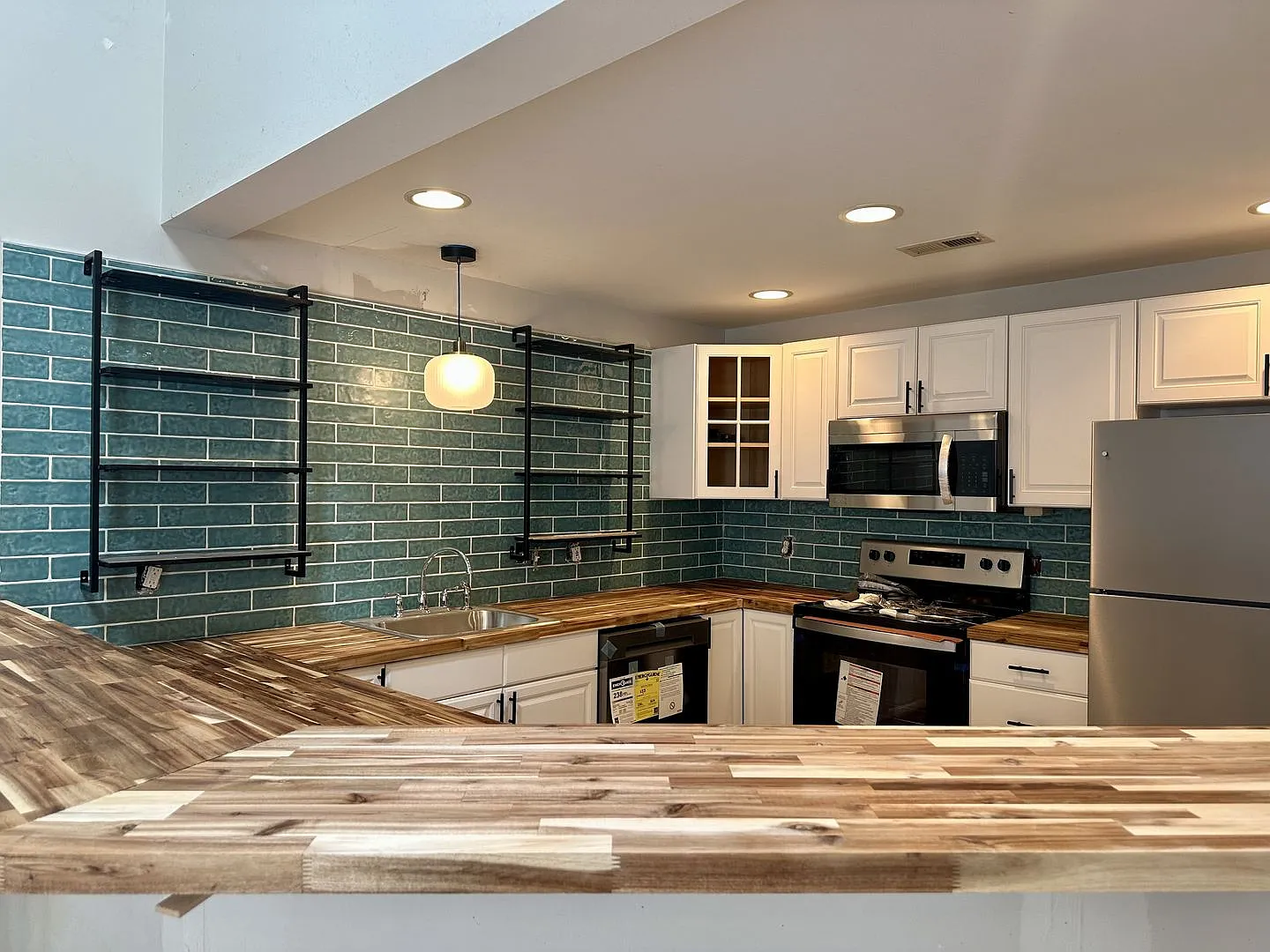 76 North Lexington Avenue — Photo 1