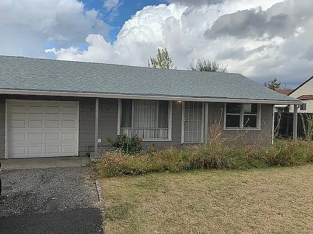 2 bed, 692 sqft, $1,700 — Photo 3