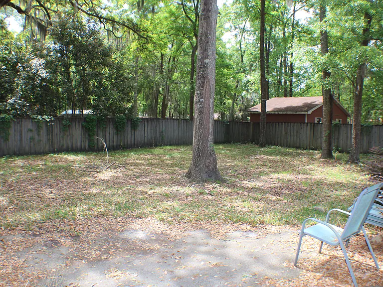 209 Whittington Dr — Photo 16
