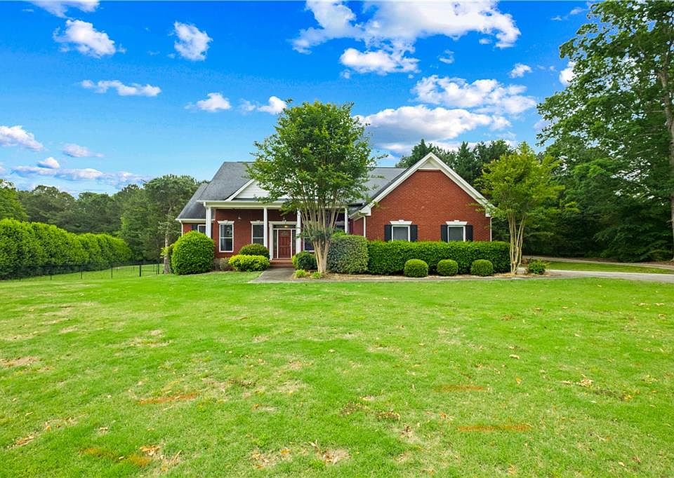 1st image of 5565 McCullers Ln