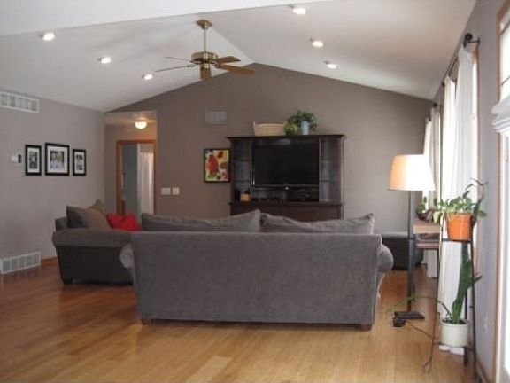 3rd image of 601 Westwynd Ct