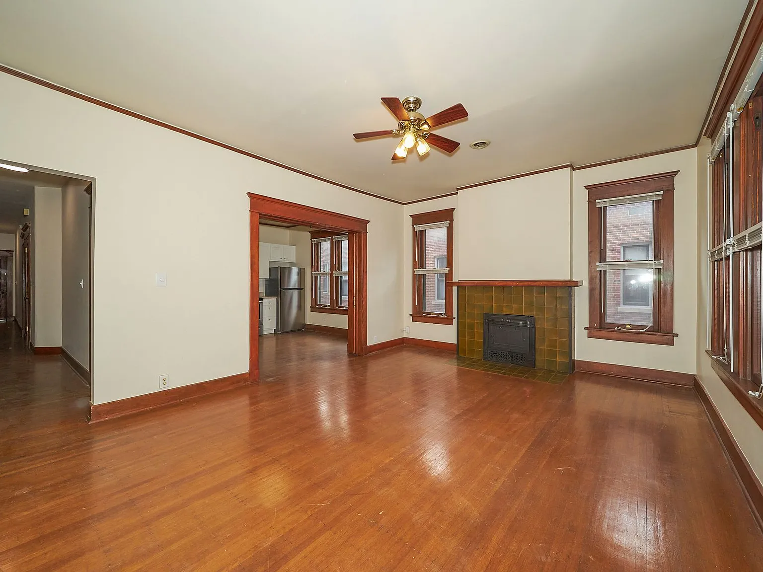 The Bronx on Central - Luxury Living in Old World Setting — Photo 4