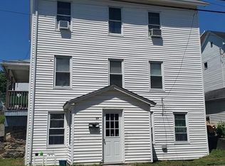 13 Granite St, Webster, MA 01570