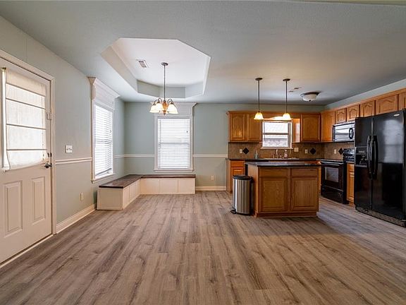 5th image of 12517 Meadow Oaks Ln