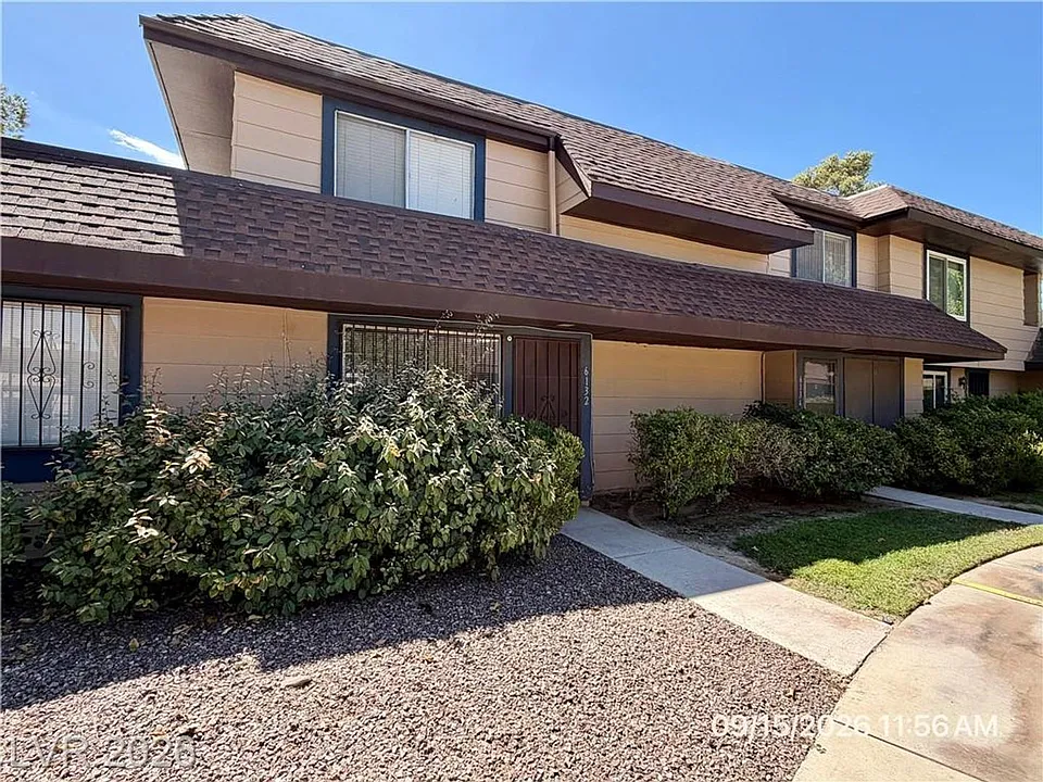 6132 Meadowgrass Ln