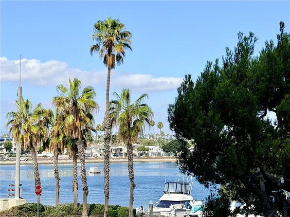 5209 Marina Pacifica Dr S, Long Beach, CA 90803