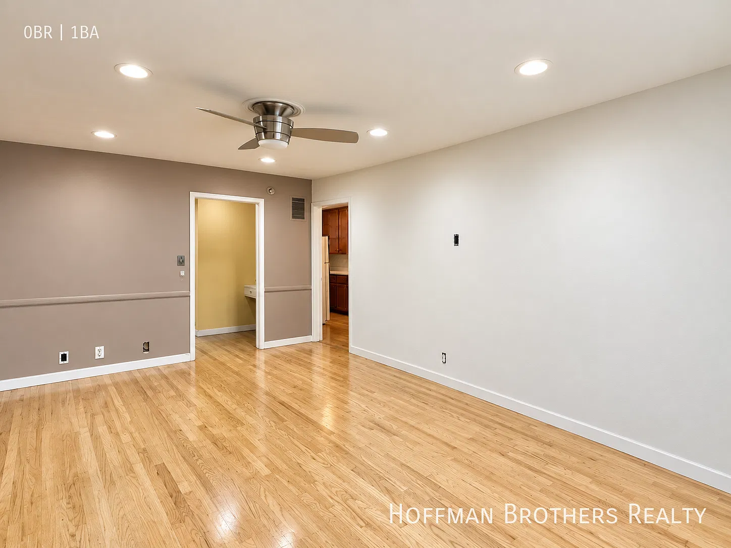 Renovated Beverly Hills Studio with Granite Kitchen, Updated Appliances, On-Site Laundry & Parking — Photo 4
