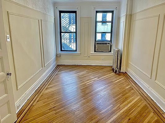 1st image of 628 Vanderbilt Ave APT 2