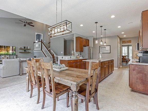 3rd image of 7671 Indian Springs Dr