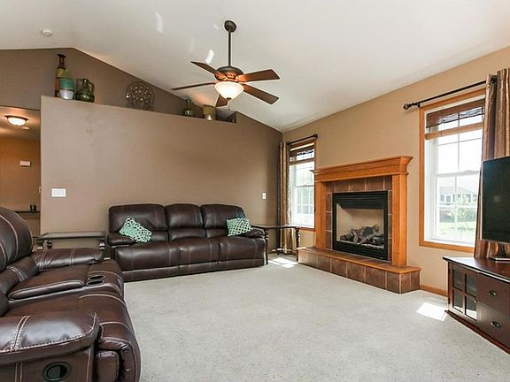 4th image of 231 Driftwood Cir