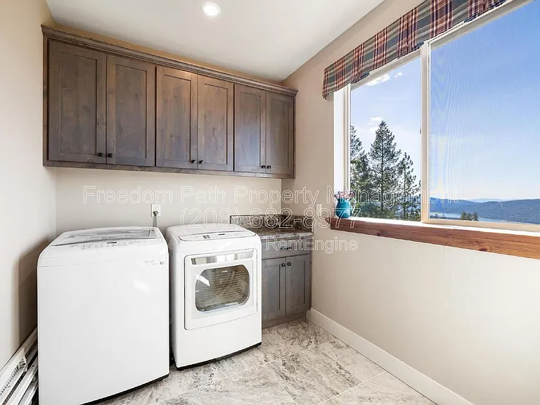 721 Sanctuary Hls — Photo 34