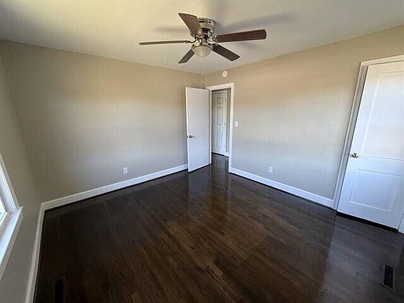 5th image of 2816 Sweetbrier Ave SW