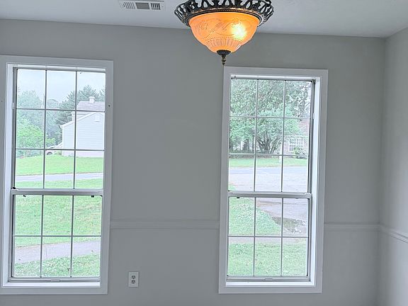 5th image of 2535 Selman Dr