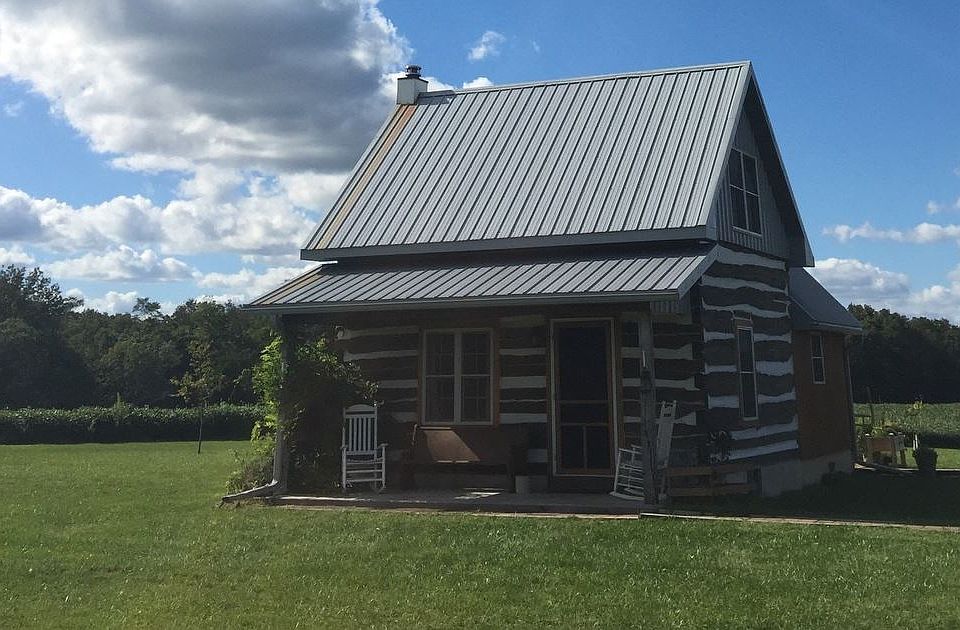 Cabin retreat or home