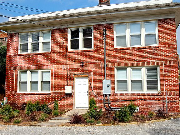 3rd image of 116 NW 15th St APT 104