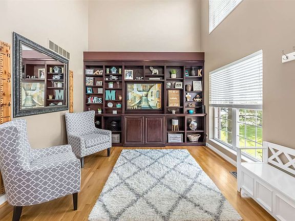 4th image of 3177 McCowan Dr