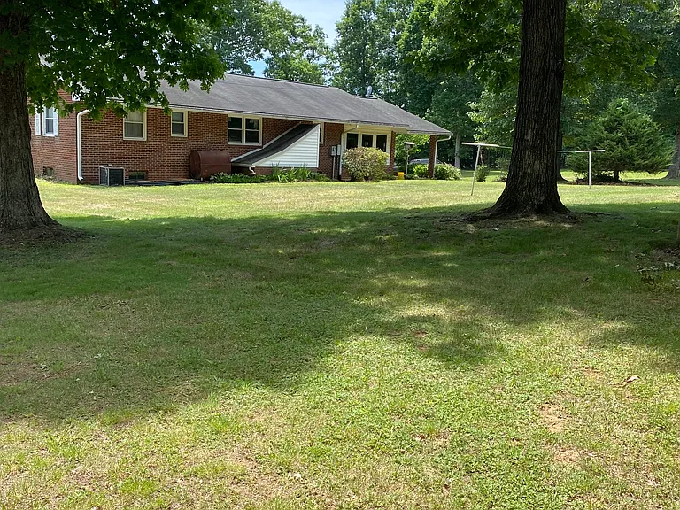 18250 James Madison Hwy — Photo 2