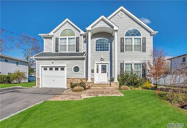 1st image of 68 Colonial Dr