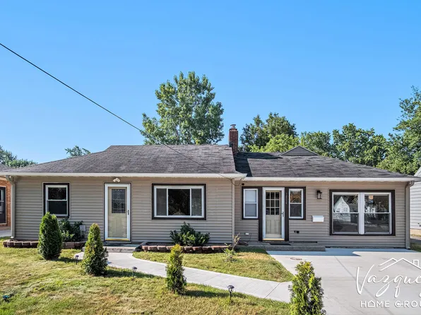 1854 Oakgrove St NW, Grand Rapids, MI 49504