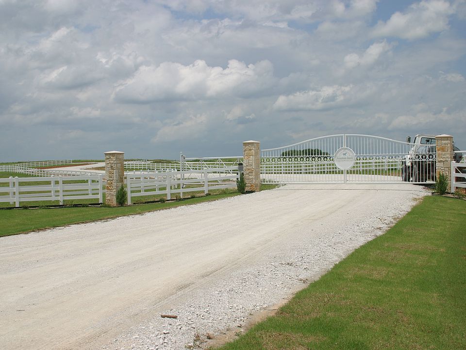 Entrance from South