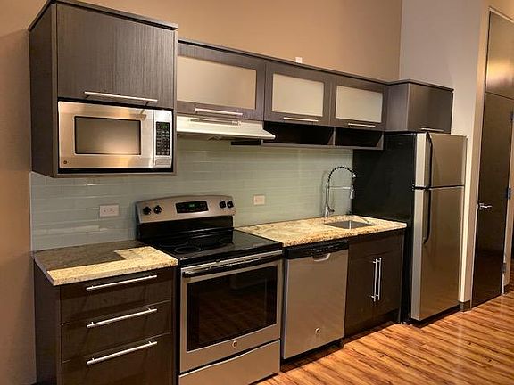 3rd image of 800 Q St #317