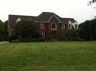 1002 Heather Glen Dr, Matthews, NC 28104