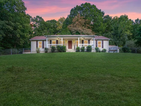 933 Wiley Brown Rd, Clarksville, TN 37043