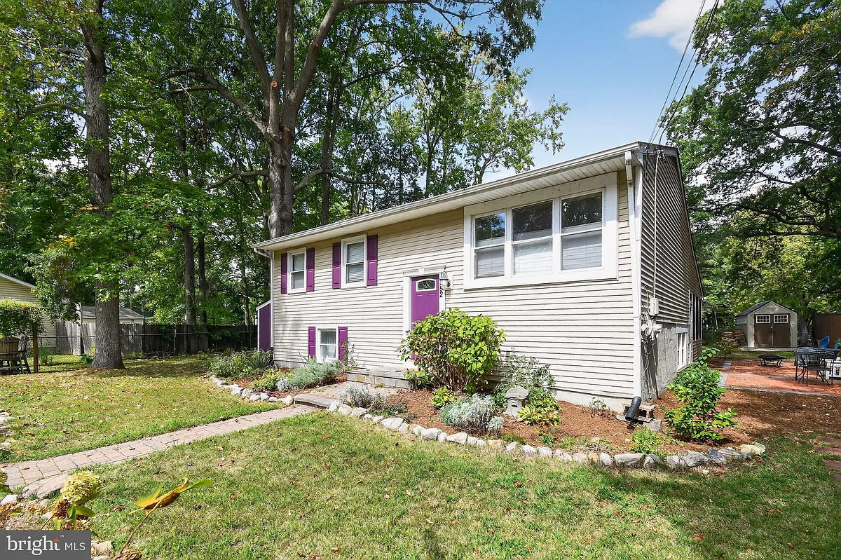 Building Photo - 1252 Creek Dr