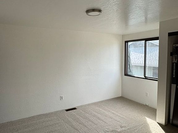 4th image of 1851 Inner Cir APT 4