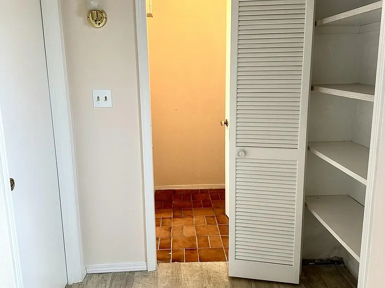 10101 Renfrew Dr — Photo 39