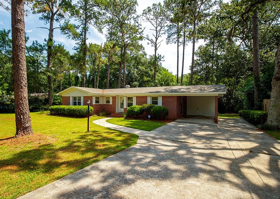 1st image of 2317 White Oak Dr