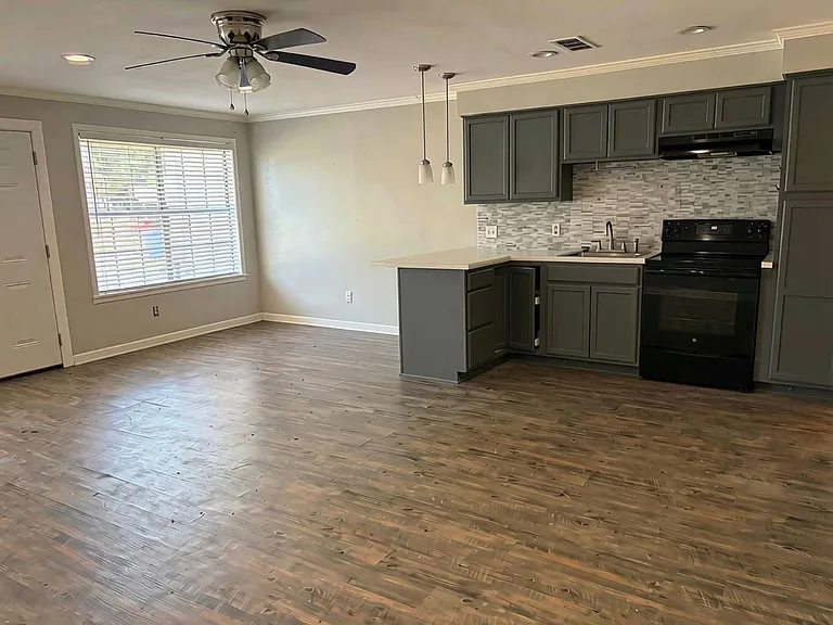 1222 N Washington St — Photo 45