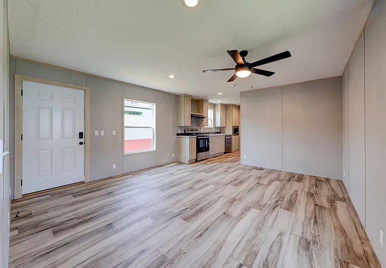 199 Seay Rd #6 — Photo 4